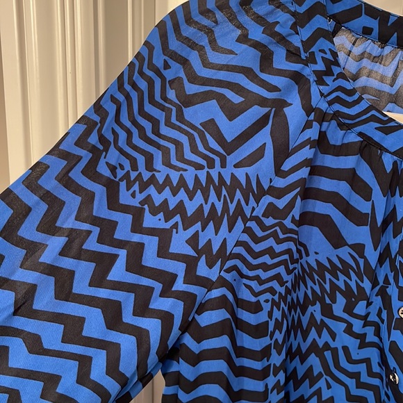 Banana Republic Blouse - Picture 3 of 7